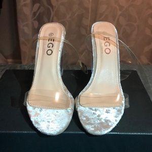 Perfect fashion statement clear heels never worn